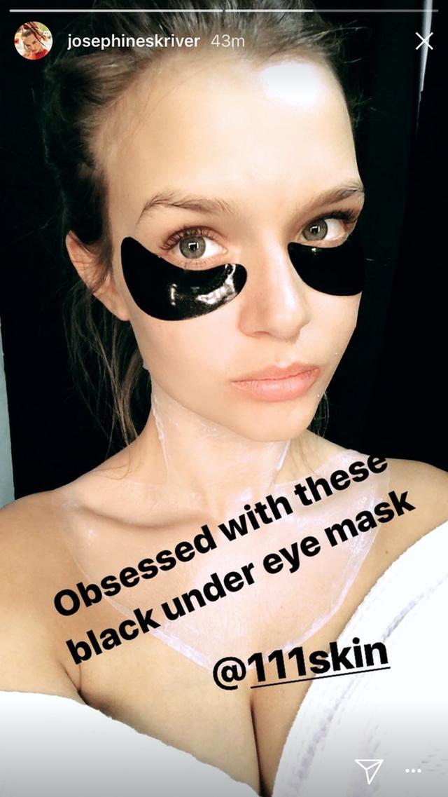 画像: @josephineskriver/Instagram