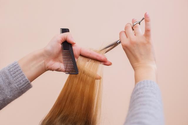 画像: そろそろ髪を切らなきゃ!ヘアカットが必要な4つのサイン