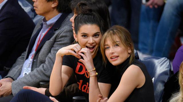 画像1: ケンダル・ジェンナー&ヘイリー・ビーバー