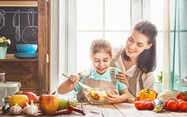画像1: セレブママも実践している「食育」が簡単に取り入れられる! 親子で一緒に楽しめる 成長期応援ドリンク