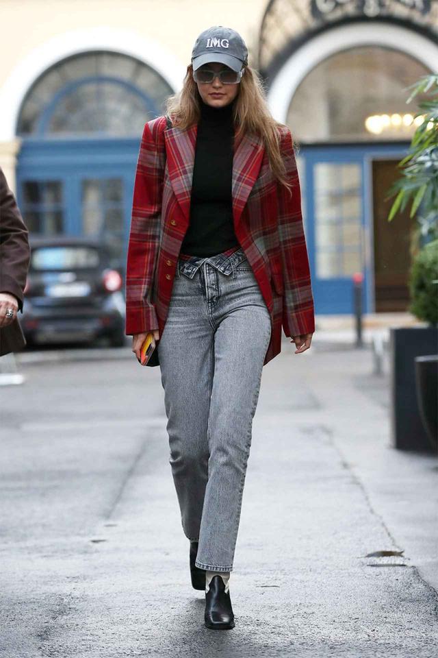 画像1: ジジ・ハディッドの私服を拝見