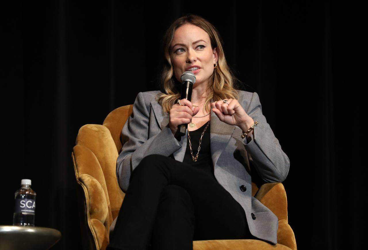 画像: キャシーを演じたオリヴィア。