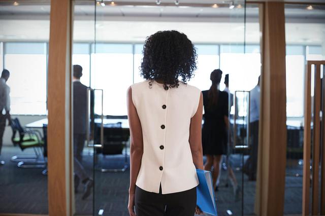 画像: レイプの直接的な被害者ではない?女性が取った方法
