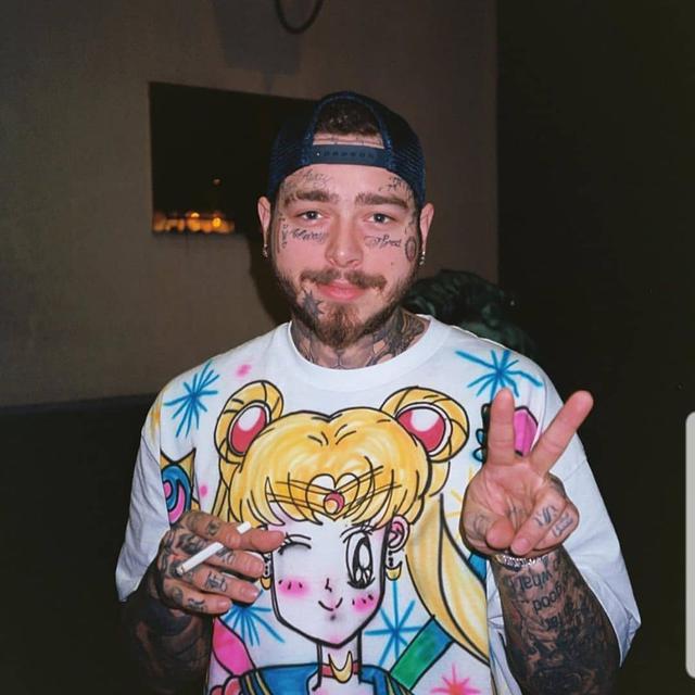 画像1: セーラームーンの手作りTシャツが話題に