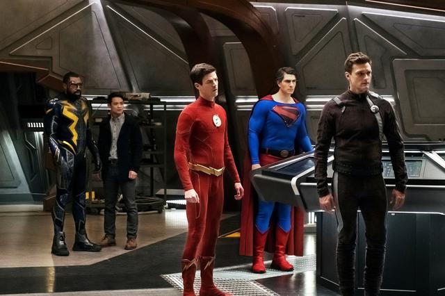 画像3: SUPERGIRL(TM), BATWOMAN(TM) , THE FLASH(TM) , ARROW (TM) , DC’S LEGENDS OF TOMORROW (TM) and all pre-existing characters and elements TM and ©︎DC Comics.©︎2020 Warner Bros. Entertainment Inc. All rights reserved.