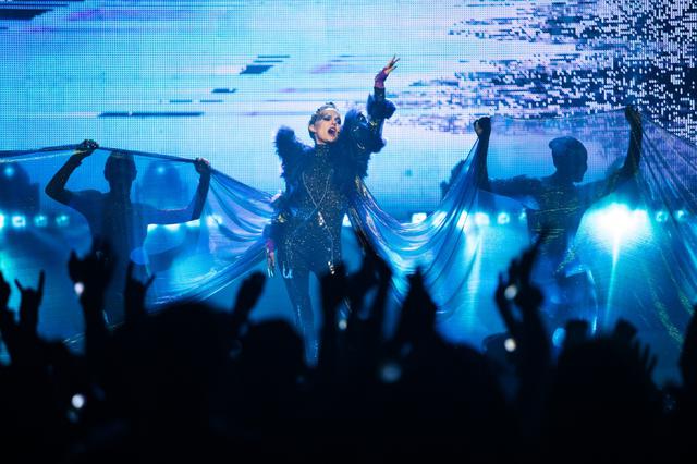画像2: Motion Picture ©2018 Vox Lux Film Holdings, LLC. All Rights Reserved