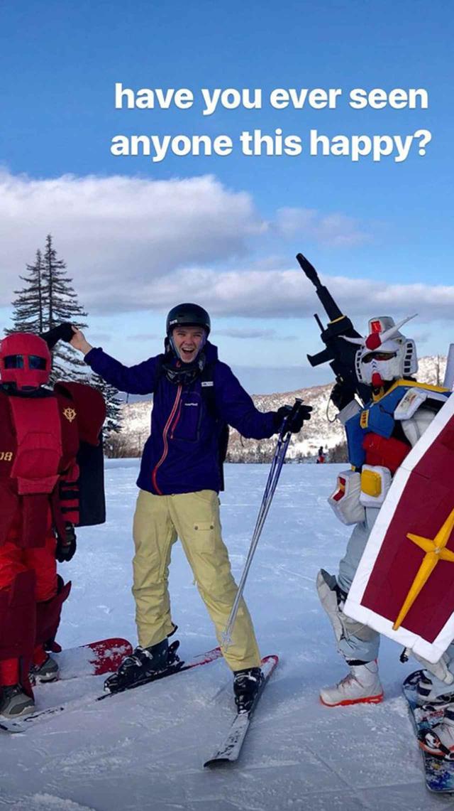 画像2: ⓒAsa Butterfield/Instagram
