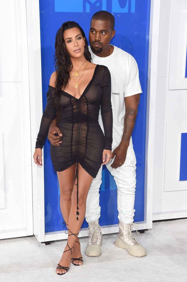 画像2: キム・カーダシアンのセクシーな写真が大反響を呼ぶ