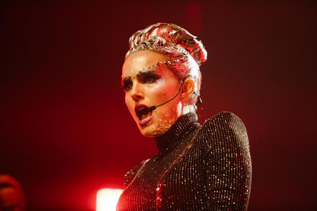 画像1: Motion Picture ©2018 Vox Lux Film Holdings, LLC. All Rights Reserved