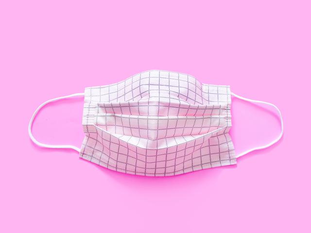 画像: 長時間のマスク着用で耳が痛い