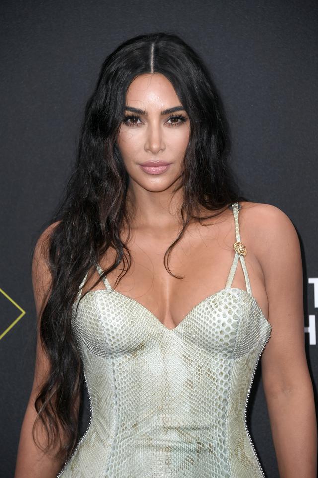 画像1: KKWビューティーの株を売却したキム