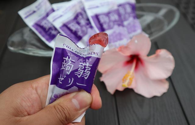 画像2: 『DHC チアシード入り蒟蒻ゼリー』 23g×7個入り 248円(税抜)