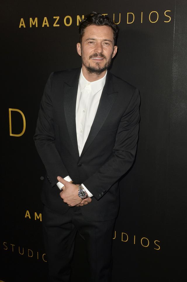 画像: オーランド・ブルームがミリーの投稿にコメント