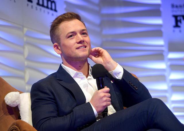 画像: タロン・エジャトンが以前から囁かれる“あの噂”に言及