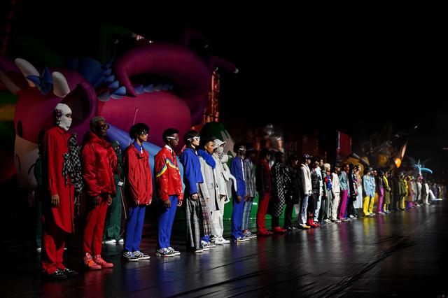 画像1: ルイ・ヴィトンが東京でショーを開催