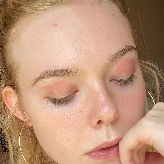 画像: @ellefanning/Instagram