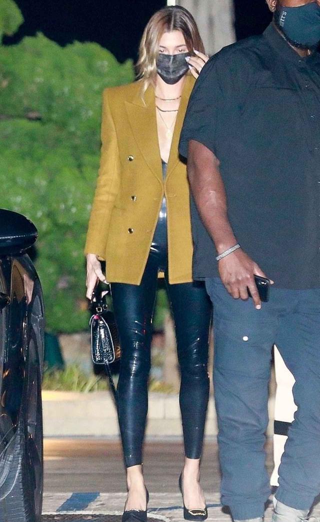 画像2: ヘイリー・ビーバーが「攻め服」で夫とディナー