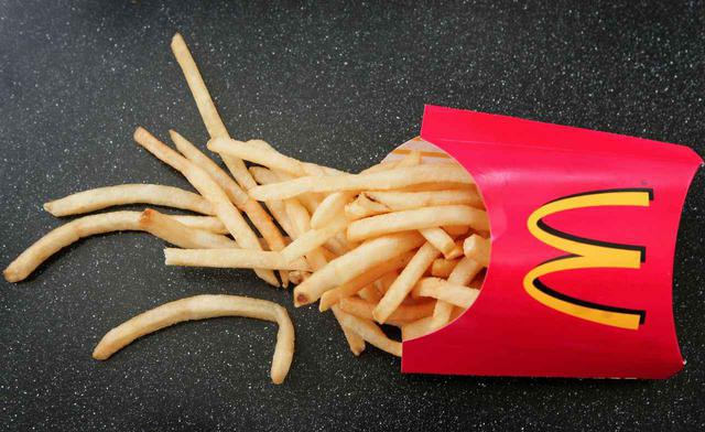 画像: 海外のマクドナルドでは過去にも似たような事例が