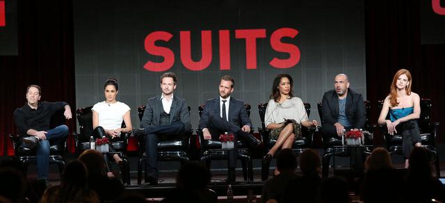 画像1: パトリック・J・アダムスがメーガン妃と疎遠になった理由