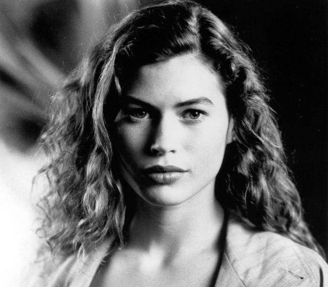 画像: 1990年公開の映画『蘭の女』に出演したキャリー・オーティス。