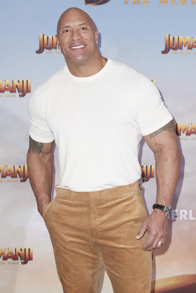 画像: ドウェイン・ジョンソンがファンに誕生日プレゼント