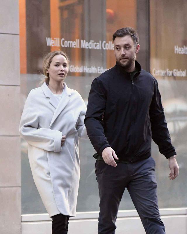 画像2: ジェニファー・ローレンスの夫がとにかく寛大