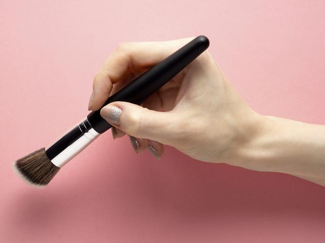 画像: しっかりカバーしたいなら、フラット型ブラシ