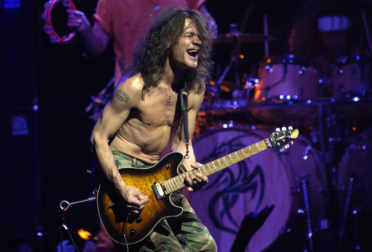 エドワード・ヴァン・ヘイレンの死因は脳卒中、最後の願いが叶えられる FRONTROW