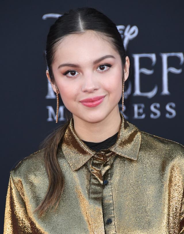 画像: オリヴィア・ロドリゴの「ドライバーズ・ライセンス」がチャート上位に