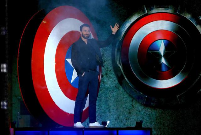 画像1: クリス・エヴァンスが再びキャプテン・アメリカを演じるかも?