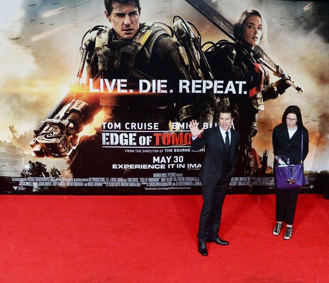 画像: 映画公開時には、「Live Die Repeat」はキャッチフレーズとして使われた。