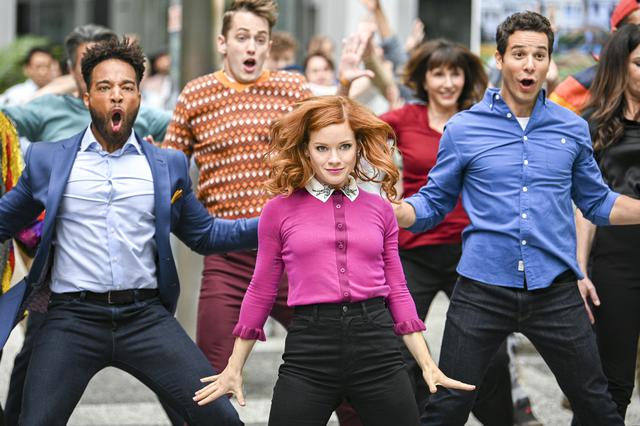 画像: 振付は『ラ・ラ・ランド』のマンディ・ムーア!本作でエミー賞を受賞