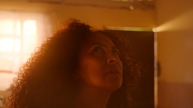 画像: Luciana Souza appears in Unliveable by Matheus Farias and Enock Carvalho, an official selection of the Shorts Program at the 2021 Sundance Film Festival. Courtesy of Sundance Institute | photo by Gustavo Pessoa.