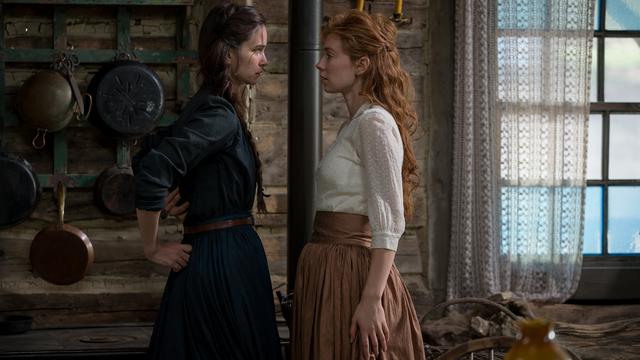 画像: Katherine Waterston and Vanessa Kirby appear in The World to Come by Mona Fastvold, an official selection of the Spotlight section at the 2021 Sundance Film Festival. Courtesy of Sundance Institute | photo by Vlad Cioplea.