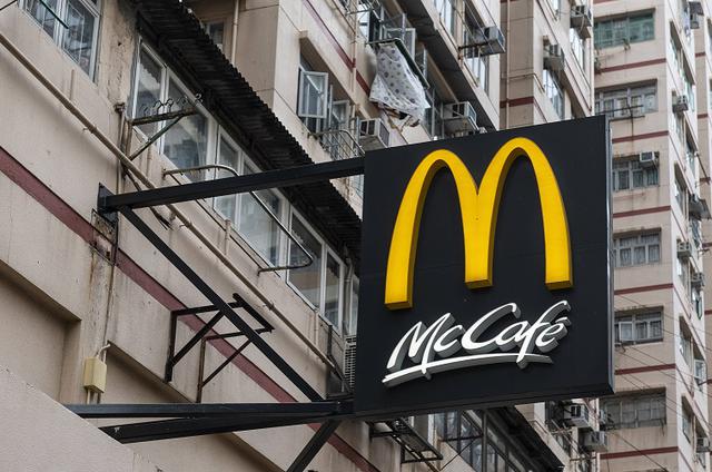 画像: マクドナルドで「パーティー用」ケーキが買える?