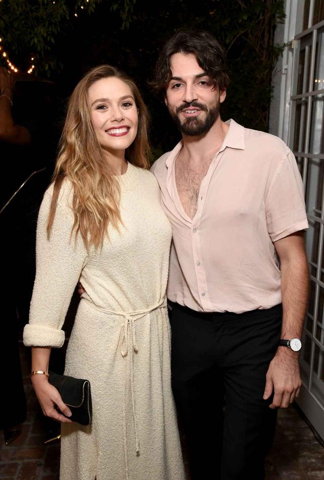 画像: エリザベスは、2019年7月に約3年間の交際を経て、フォーク・ポップ・バンド、マイロ・グリーン(Milo Greene)のボーカルを務めるロビー・アーネットと婚約。現在も順調に関係を育んでいる。