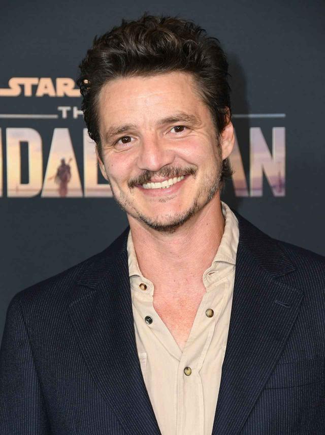 画像: ペドロ・パスカルがカミングアウトした妹をサポート