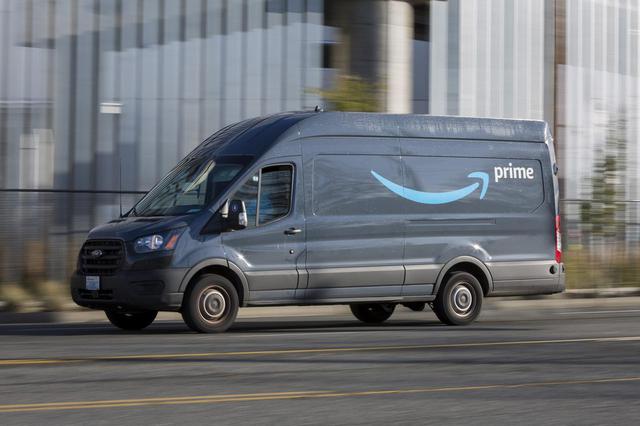 画像: アマゾンの配達員が「現れた場所」に騒然