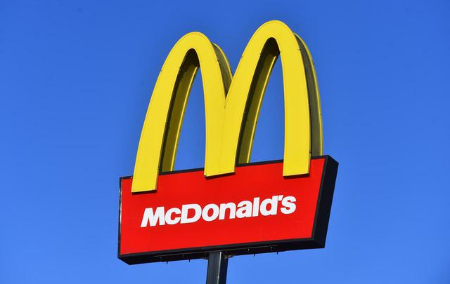 画像: マクドナルド通いがバレて恋人と破局