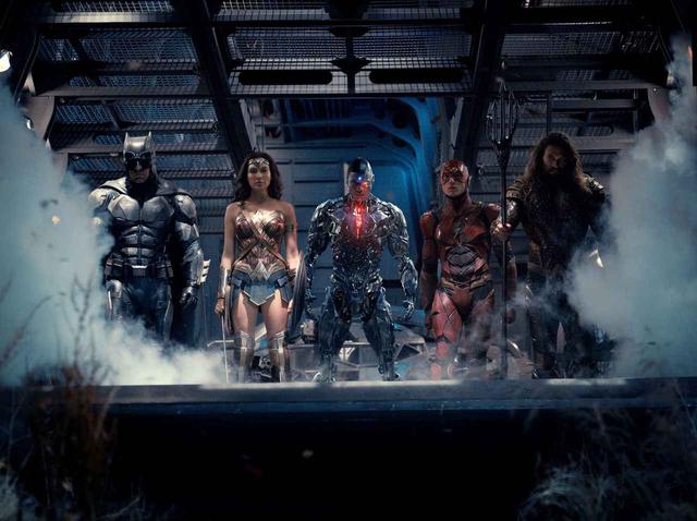 画像2: ©JUSTICE LEAGUE and all related characters and elements are trademarks of and © DC Comics. © 2017 Warner Bros. Entertainment Inc. and RatPac-Dune Entertainment LLC. All rights reserved.