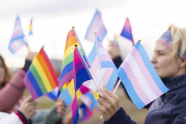 画像: Amazon、LGBTQ+は精神病ではない