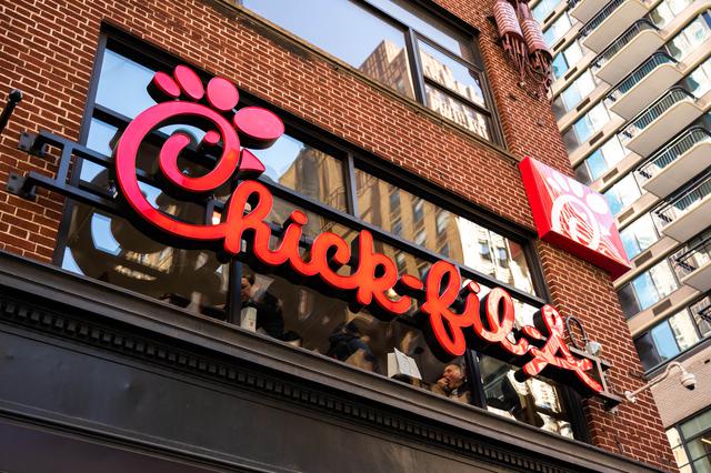 画像: Chick-fil-A(チックフィレイ)の寄付騒動とは