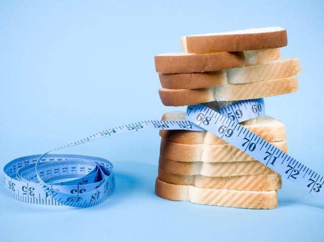 画像: 16:8ダイエット:毎日の食事時間を8時間以内に制限