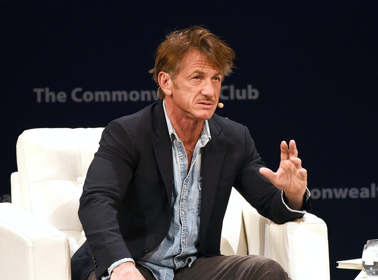 ショーン・ペン、ウクライナとポーランドの国境で見た涙を誘う光景を語る FRONTROW