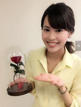 画像: 取材後、こんな素敵なローズドームをいただきました! 会社のデスクが華やかになりそうです♬