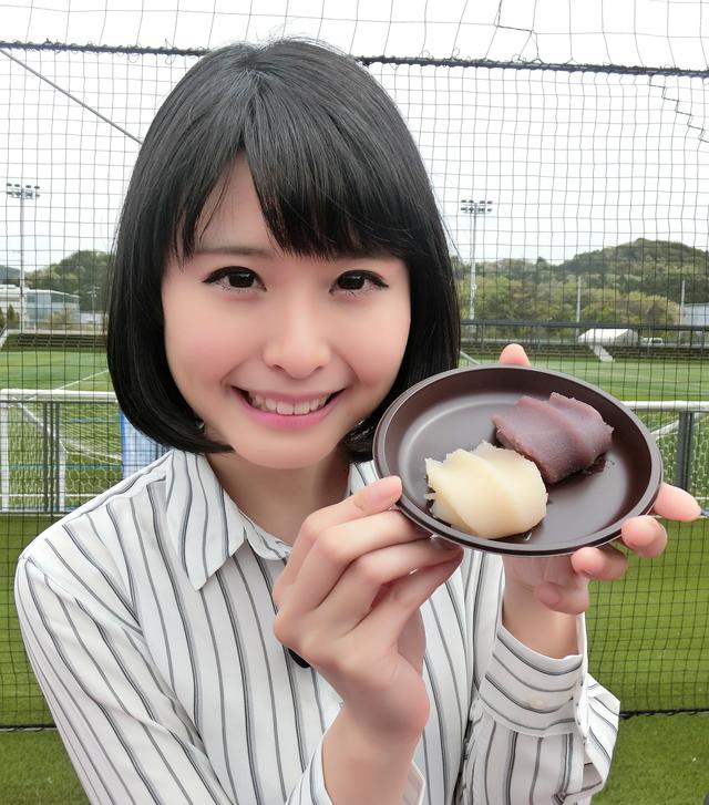 画像: 紅白でめでたい!赤福餅・祝盆