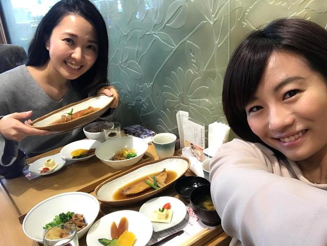 画像: 栄にある「八幸八」で同期ランチ♪