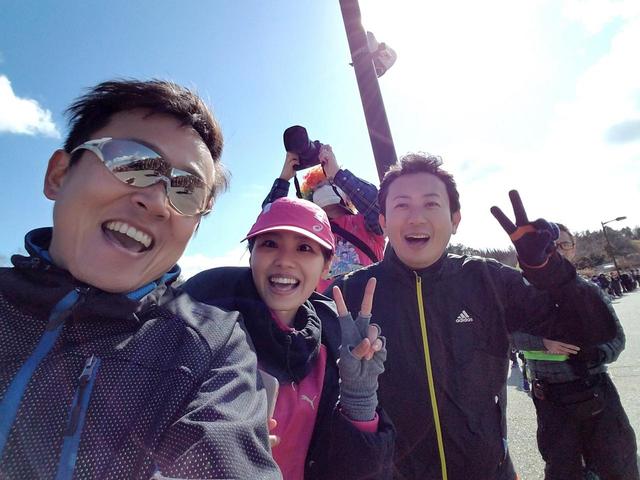 画像: 山田予報士と倉橋アナ。「アスリート感」が出てるなぁ~(笑)