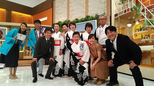 画像: 左から石神、しろとり観光PR隊の皆さん、星さん、しおりさん、コメンテーターの西嶋賴親さんと!