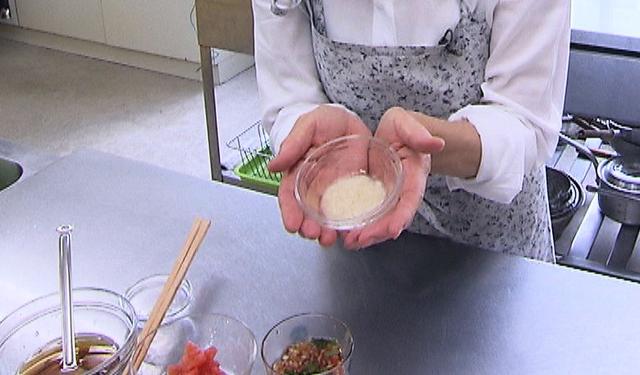 画像4: いつものめんつゆにチョイ足し!
「トマトつゆ」で味わう新感覚そうめん